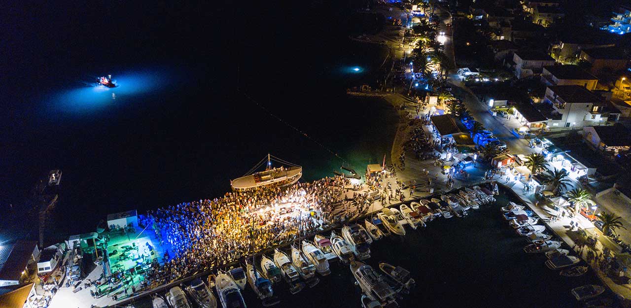 Riviera Okrug-Trogir Konzert Strand Toć
